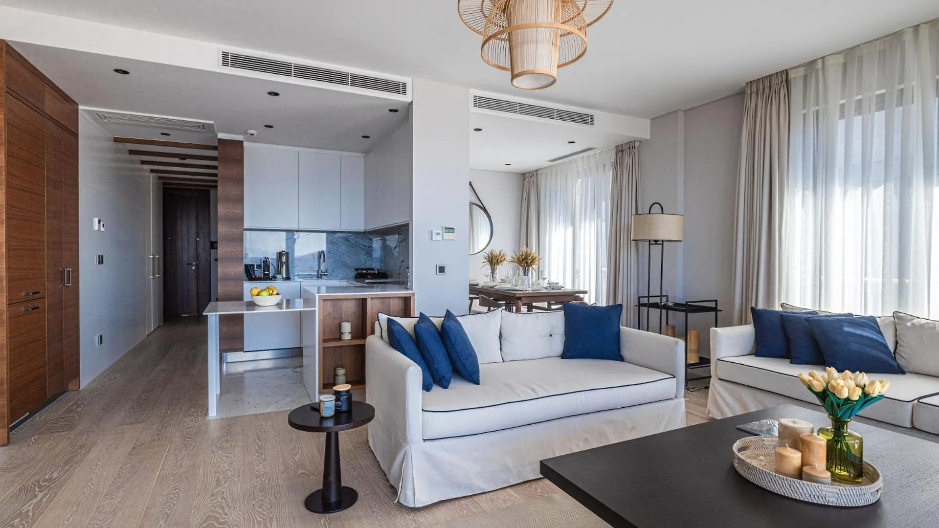 1-Bedroom Seafront Flat With Hotel Amenities 0*, Bodrum
